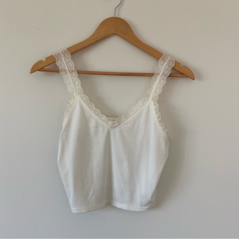 American Eagle / Lace Trim Camisole